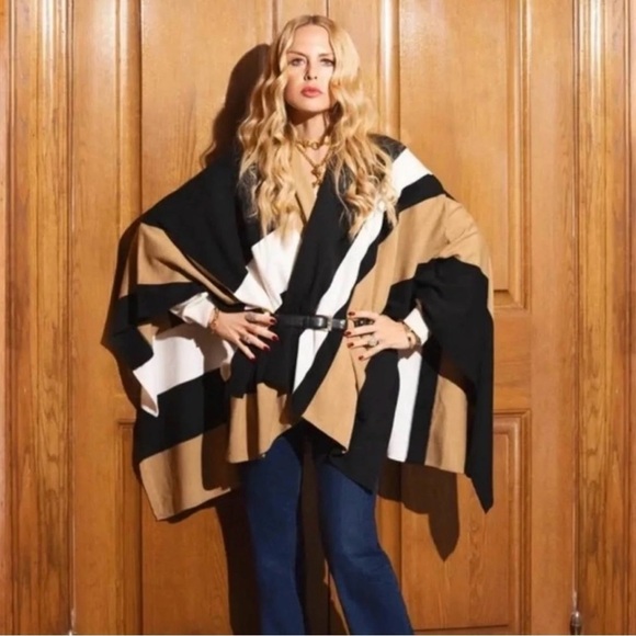 Parrish LA Color Block Shawl - Picture 3 of 5